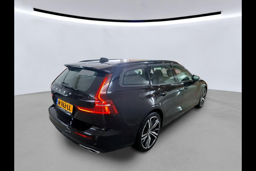 Volvo V60 2.0 B3 Momentum Advantage NL-AUTO | NAVI | LEDER