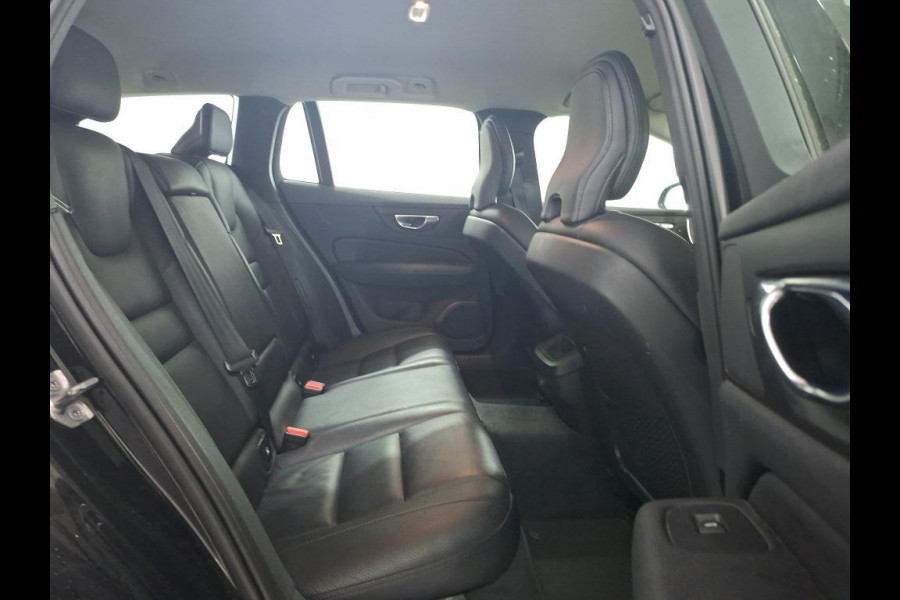 Volvo V60 2.0 B3 Momentum Advantage NL-AUTO | NAVI | LEDER