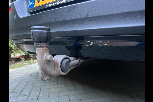 Volvo XC40 Recharge P8 AWD R-Design NL-AUTO | TREKHAAK | GOOGLE NAVI