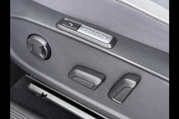 Volkswagen ID.3 First Max 62kWh SOH 91% Ergo Active Elek.Stoelen Panoramadak Adap.Cruise Camera Navi Ecc Keyless Advanced Head-Up Matrix-Led Lmv 20" Stuur+Stoelverwarming Led-a-licht dynamisch Apple Carplay/Android Auto Dodehoek detector Dealeronderhouden 1e Eigenaar Origineel Nederlandse Auto