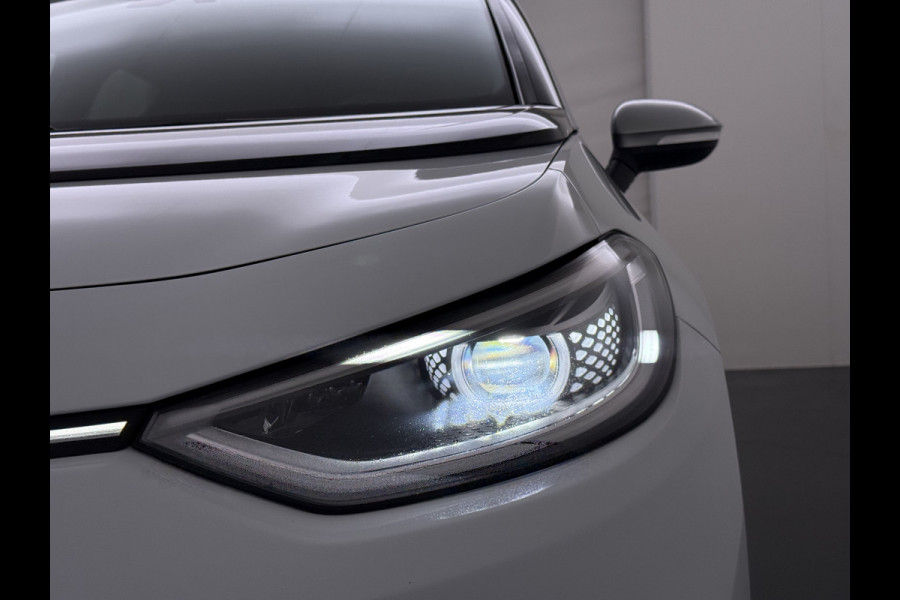 Volkswagen ID.3 First Max 62kWh SOH 91% Ergo Active Elek.Stoelen Panoramadak Adap.Cruise Camera Navi Ecc Keyless Advanced Head-Up Matrix-Led Lmv 20" Stuur+Stoelverwarming Led-a-licht dynamisch Apple Carplay/Android Auto Dodehoek detector Dealeronderhouden 1e Eigenaar Origineel Nederlandse Auto