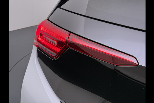 Volkswagen ID.3 First Max 62kWh SOH 91% Ergo Active Elek.Stoelen Panoramadak Adap.Cruise Camera Navi Ecc Keyless Advanced Head-Up Matrix-Led Lmv 20" Stuur+Stoelverwarming Led-a-licht dynamisch Apple Carplay/Android Auto Dodehoek detector Dealeronderhouden 1e Eigenaar Origineel Nederlandse Auto