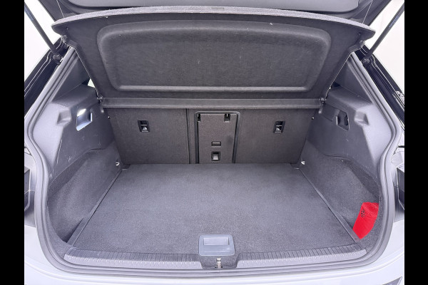 Volkswagen ID.3 First Max 62kWh SOH 91% Ergo Active Elek.Stoelen Panoramadak Adap.Cruise Camera Navi Ecc Keyless Advanced Head-Up Matrix-Led Lmv 20" Stuur+Stoelverwarming Led-a-licht dynamisch Apple Carplay/Android Auto Dodehoek detector Dealeronderhouden 1e Eigenaar Origineel Nederlandse Auto