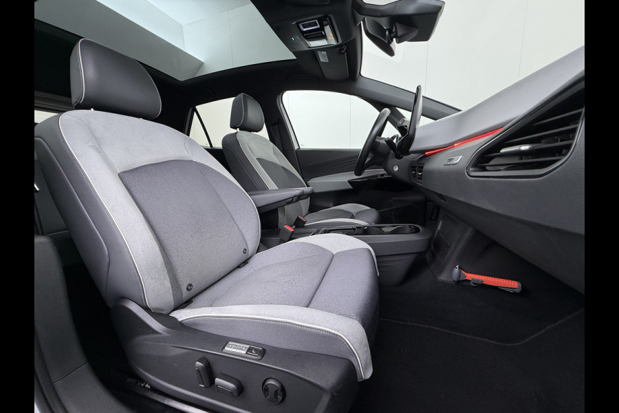 Volkswagen ID.3 First Max 62kWh SOH 91% Ergo Active Elek.Stoelen Panoramadak Adap.Cruise Camera Navi Ecc Keyless Advanced Head-Up Matrix-Led Lmv 20" Stuur+Stoelverwarming Led-a-licht dynamisch Apple Carplay/Android Auto Dodehoek detector Dealeronderhouden 1e Eigenaar Origineel Nederlandse Auto