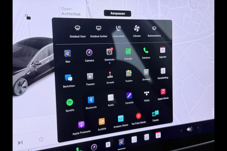 Tesla Model 3 RWD SR plus 325PK Trekhaak Lmv 18" AutoPilot Leder Panoramadak Adaptive-Cruise Camera's Elektr.-Stuur+Stoelen+Spiegels+Geheugen+ Navi LED DAB Keyless One-Pedal-Drive SOH 82% 1.000Kg Trekgewicht 1e Eigenaar Origineel Nederlandse Auto Fabrieksgarantie op Accu en Motor tot 10-12-2027/160.000km