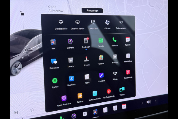 Tesla Model 3 RWD SR plus 325PK Trekhaak Lmv 18" AutoPilot Leder Panoramadak Adaptive-Cruise Camera's Elektr.-Stuur+Stoelen+Spiegels+Geheugen+ Navi LED DAB Keyless One-Pedal-Drive SOH 82% 1.000Kg Trekgewicht 1e Eigenaar Origineel Nederlandse Auto Fabrieksgarantie op Accu en Motor tot 10-12-2027/160.000km