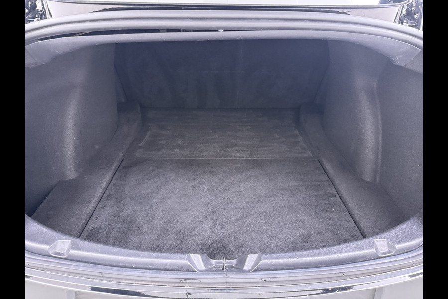Tesla Model 3 RWD SR plus 325PK Trekhaak Lmv 18" AutoPilot Leder Panoramadak Adaptive-Cruise Camera's Elektr.-Stuur+Stoelen+Spiegels+Geheugen+ Navi LED DAB Keyless One-Pedal-Drive SOH 82% 1.000Kg Trekgewicht 1e Eigenaar Origineel Nederlandse Auto Fabrieksgarantie op Accu en Motor tot 10-12-2027/160.000km
