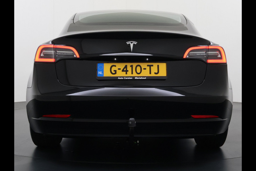Tesla Model 3 RWD SR plus 325PK Trekhaak Lmv 18" AutoPilot Leder Panoramadak Adaptive-Cruise Camera's Elektr.-Stuur+Stoelen+Spiegels+Geheugen+ Navi LED DAB Keyless One-Pedal-Drive SOH 82% 1.000Kg Trekgewicht 1e Eigenaar Origineel Nederlandse Auto Fabrieksgarantie op Accu en Motor tot 10-12-2027/160.000km