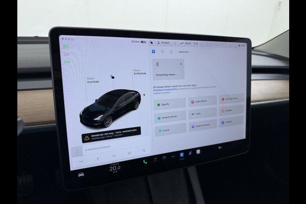 Tesla Model 3 Long Range AWD 75kWh Facelift Warmtepomp Trekhaak SOH 88% Wrap AutoPilot Leder Panoramadak Adaptive-Cruise Camera's Elektr.-Stuu Privacy Glas Navi LED DAB Voorverwarmen interieur Keyless One-Pedal-Drive 4WD 1.000KG Trekgewicht Origineel Nederlandse Auto Fabrieksgarantie op Accu en Motor tot 26-11-2029/192.00km
