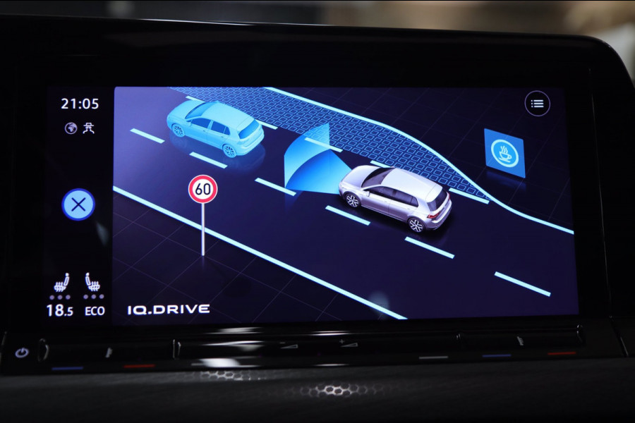 Volkswagen Golf 1.4 eHybrid GTE /PANO/IQLIGHT/CAM/CARPLAY/ACC/LANE ASSIST/VOL