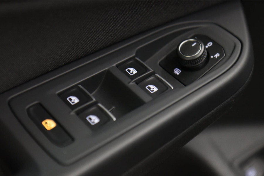 Volkswagen Golf 1.4 eHybrid GTE /PANO/IQLIGHT/CAM/CARPLAY/ACC/LANE ASSIST/VOL