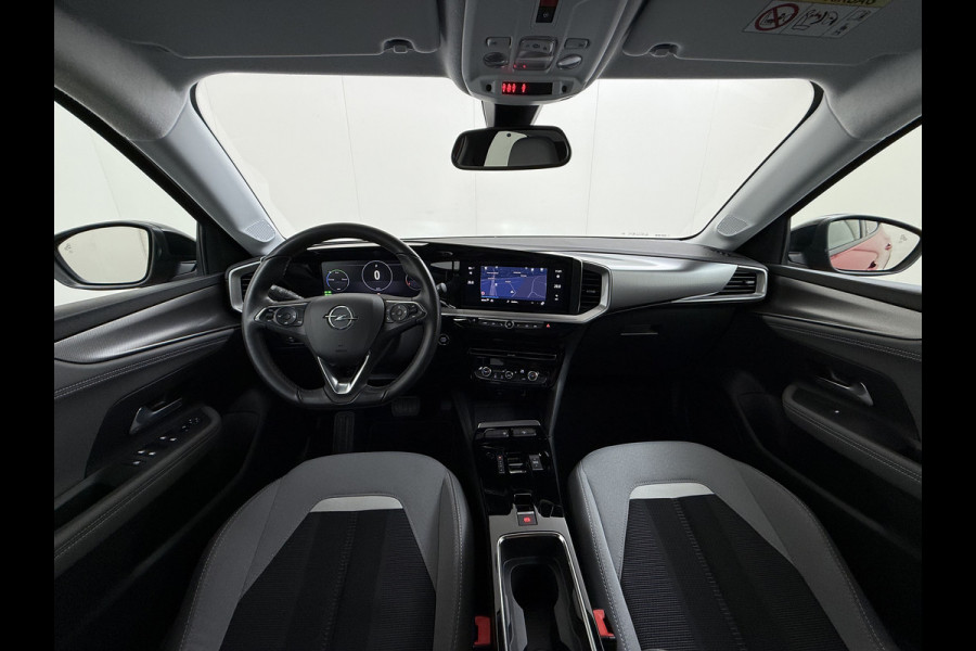 Opel Mokka-e 50kWh SOH 92% 3-Fase Laden Warmtepomp Navi Ecc 360°Camera Apple Carplay Android Auto Pdc Elegance DAB Led Lmv 17" Regen-Lichtsensor Isofix Privacy Glas Keyless Origineel Nederlandse Auto