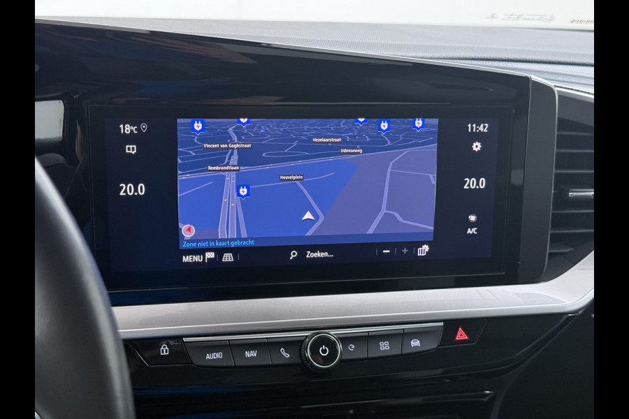 Opel Mokka-e 50kWh SOH 92% 3-Fase Laden Warmtepomp Navi Ecc 360°Camera Apple Carplay Android Auto Pdc Elegance DAB Led Lmv 17" Regen-Lichtsensor Isofix Privacy Glas Keyless Origineel Nederlandse Auto