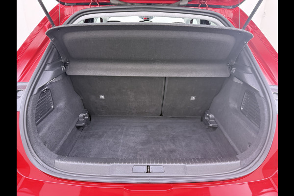 Opel Mokka-e 50kWh SOH 92% 3-Fase Laden Warmtepomp Navi Ecc 360°Camera Apple Carplay Android Auto Pdc Elegance DAB Led Lmv 17" Regen-Lichtsensor Isofix Privacy Glas Keyless Origineel Nederlandse Auto