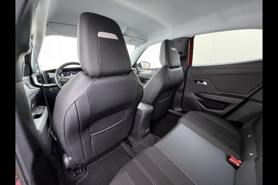 Opel Mokka-e 50kWh SOH 92% 3-Fase Laden Warmtepomp Navi Ecc 360°Camera Apple Carplay Android Auto Pdc Elegance DAB Led Lmv 17" Regen-Lichtsensor Isofix Privacy Glas Keyless Origineel Nederlandse Auto