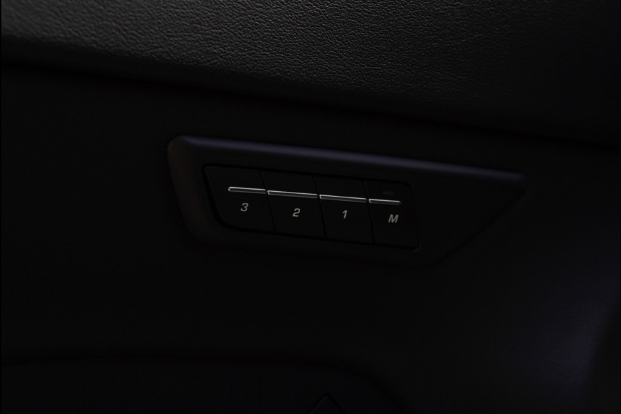 Jaguar E-Pace 1.5 P160 R-Dynamic SE Leer ACC 360° Meridian Navi Keyless Entry & Go Elektr. bedienbare achterklep Memory seats Climate PDC Zwarte alcantara hemelbekleding LM velgen BTW auto