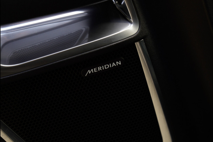 Jaguar E-Pace 1.5 P160 R-Dynamic SE Leer ACC 360° Meridian Navi Keyless Entry & Go Elektr. bedienbare achterklep Memory seats Climate PDC Zwarte alcantara hemelbekleding LM velgen BTW auto