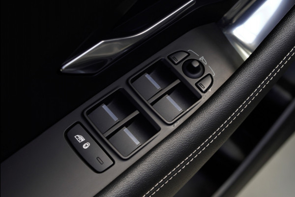 Jaguar E-Pace 1.5 P160 R-Dynamic SE Leer ACC 360° Meridian Navi Keyless Entry & Go Elektr. bedienbare achterklep Memory seats Climate PDC Zwarte alcantara hemelbekleding LM velgen BTW auto