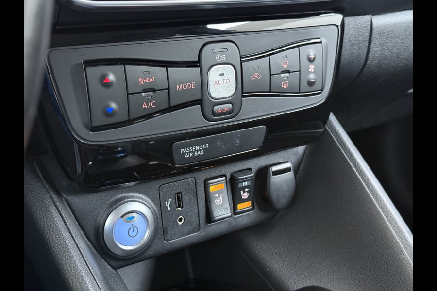 Nissan Leaf Tekna 40kWh Leer Bose®-Hifi Apple Carplay Android Auto Adap.Cruise 360°Camera Navi Ecc Stoel+Stuurverwarming Keyless DAB Dodehoek detector Rijstrooksensor Uitparkeer waarschuwing Verkeersbord detectie Bluetooth Privacy Glas Lmv 17" SOH 87.93% Origineel Nederlandse Auto