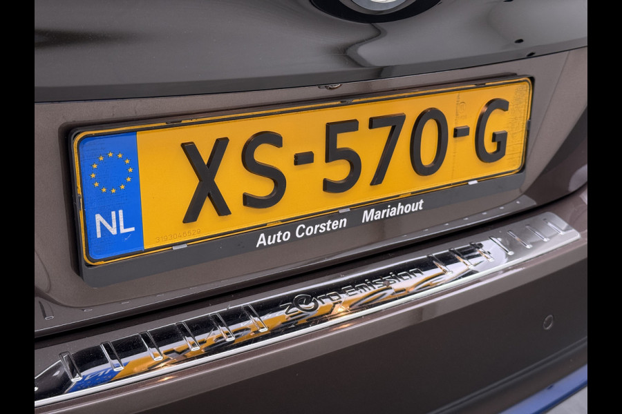 Nissan Leaf Tekna 40kWh Leer Bose®-Hifi Apple Carplay Android Auto Adap.Cruise 360°Camera Navi Ecc Stoel+Stuurverwarming Keyless DAB Dodehoek detector Rijstrooksensor Uitparkeer waarschuwing Verkeersbord detectie Bluetooth Privacy Glas Lmv 17" SOH 87.93% Origineel Nederlandse Auto