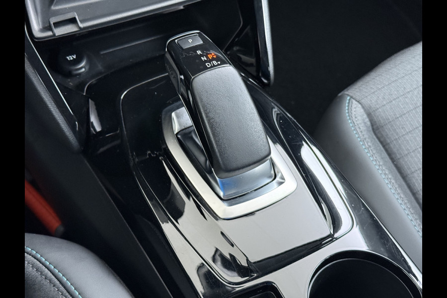 Peugeot e-208 EV 50kWh SOH 90% Navi Ecc 360°Camera Stoelverwarming Adap.Cruise Control Apple Carplay/Android Auto Allure Draadloze Lader DAB+ Keyless Led Privacy Glas Rijstrooksensor Verkeersbord detectie Origineel Nederlandse Auto