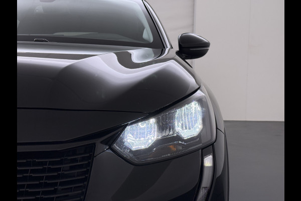 Peugeot e-208 EV 50kWh SOH 90% Navi Ecc 360°Camera Stoelverwarming Adap.Cruise Control Apple Carplay/Android Auto Allure Draadloze Lader DAB+ Keyless Led Privacy Glas Rijstrooksensor Verkeersbord detectie Origineel Nederlandse Auto