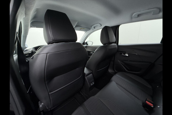 Peugeot e-208 EV 50kWh SOH 90% Navi Ecc 360°Camera Stoelverwarming Adap.Cruise Control Apple Carplay/Android Auto Allure Draadloze Lader DAB+ Keyless Led Privacy Glas Rijstrooksensor Verkeersbord detectie Origineel Nederlandse Auto