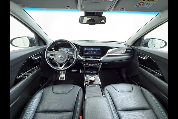 Kia e-Niro ExecutiveLine 64kWh SOH 100% Warmtepomp Leder Elek.Stoel+Memory JBL®-Audio Pdc Navi Ecc Camera Apple Carplay Android Auto Stoelverwarming+Koeling Stuurverwarming Lmv Privacy Glas DAB Vess Lane Assist Blind Spot 100% Dealeronderhouden