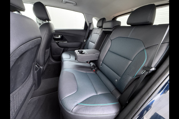 Kia e-Niro ExecutiveLine 64kWh SOH 100% Warmtepomp Leder Elek.Stoel+Memory JBL®-Audio Pdc Navi Ecc Camera Apple Carplay Android Auto Stoelverwarming+Koeling Stuurverwarming Lmv Privacy Glas DAB Vess Lane Assist Blind Spot 100% Dealeronderhouden