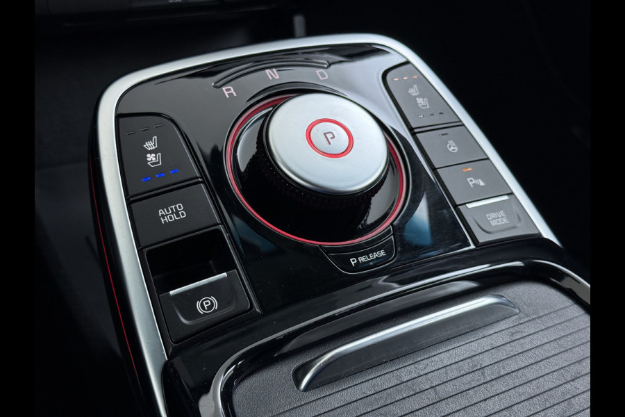 Kia e-Niro ExecutiveLine 64kWh SOH 100% Warmtepomp Leder Elek.Stoel+Memory JBL®-Audio Pdc Navi Ecc Camera Apple Carplay Android Auto Stoelverwarming+Koeling Stuurverwarming Lmv Privacy Glas DAB Vess Lane Assist Blind Spot 100% Dealeronderhouden