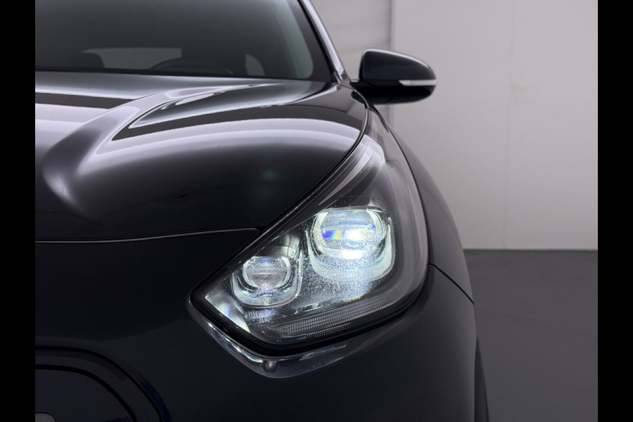 Kia e-Niro ExecutiveLine 64kWh SOH 100% Warmtepomp Leder Elek.Stoel+Memory JBL®-Audio Pdc Navi Ecc Camera Apple Carplay Android Auto Stoelverwarming+Koeling Stuurverwarming Lmv Privacy Glas DAB Vess Lane Assist Blind Spot 100% Dealeronderhouden