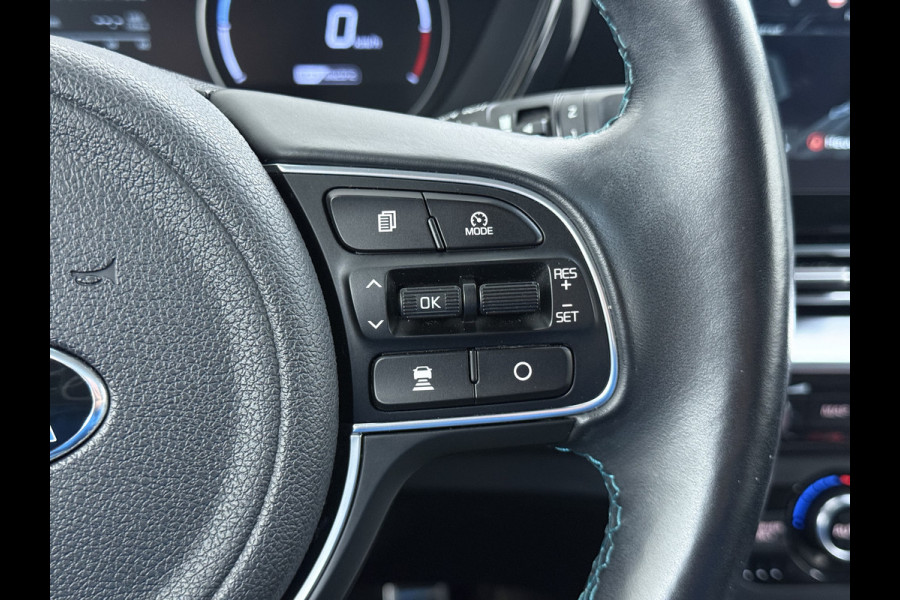 Kia e-Niro ExecutiveLine 64kWh SOH 100% Warmtepomp Leder Elek.Stoel+Memory JBL®-Audio Pdc Navi Ecc Camera Apple Carplay Android Auto Stoelverwarming+Koeling Stuurverwarming Lmv Privacy Glas DAB Vess Lane Assist Blind Spot 100% Dealeronderhouden