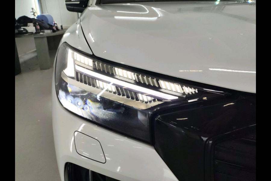 Audi Q4 e-tron Aut. 35 S-Line Competition | Panorama | Virtual | Camera | LED | Full