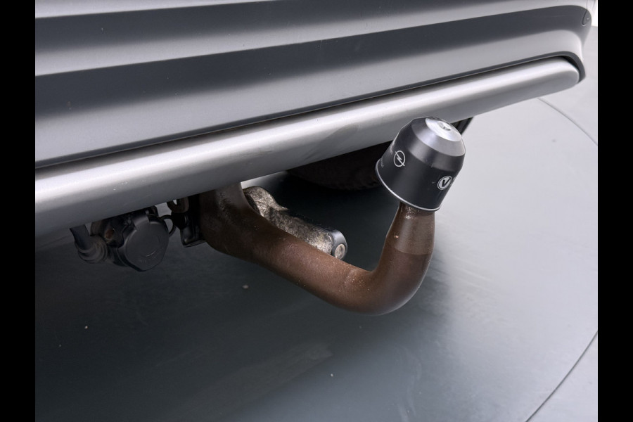 Hyundai Kona EV 64kWh SOH 100% Trekhaak Warmtepomp Navi Camera Ecc Adap.Cruise Head-Up Display Apple Carplay/Android Auto Pdc Fashion Keyless Lane Assist Dodehoek Detector FCA Privacy Glas Regensensor Bluetooth 1e Eigenaar Origineel Nederlandse Auto