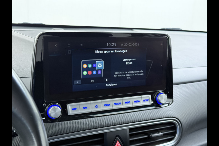 Hyundai Kona EV 64kWh SOH 100% Trekhaak Warmtepomp Navi Camera Ecc Adap.Cruise Head-Up Display Apple Carplay/Android Auto Pdc Fashion Keyless Lane Assist Dodehoek Detector FCA Privacy Glas Regensensor Bluetooth 1e Eigenaar Origineel Nederlandse Auto