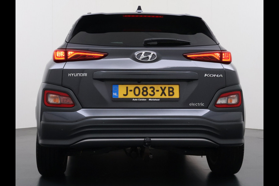 Hyundai Kona EV 64kWh SOH 100% Trekhaak Warmtepomp Navi Camera Ecc Adap.Cruise Head-Up Display Apple Carplay/Android Auto Pdc Fashion Keyless Lane Assist Dodehoek Detector FCA Privacy Glas Regensensor Bluetooth 1e Eigenaar Origineel Nederlandse Auto