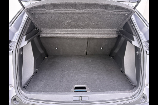 Peugeot e-2008 EV Allure Première 50kWh SOH 89% Navi* 360°Camera Ecc Apple Carplay Android Auto Cruise Control Stoelverwarming Pdc DAB+ Privacy Glas Lmv Led Keyless Complete EV