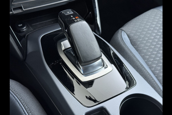 Peugeot e-2008 EV Allure Première 50kWh SOH 89% Navi* 360°Camera Ecc Apple Carplay Android Auto Cruise Control Stoelverwarming Pdc DAB+ Privacy Glas Lmv Led Keyless Complete EV