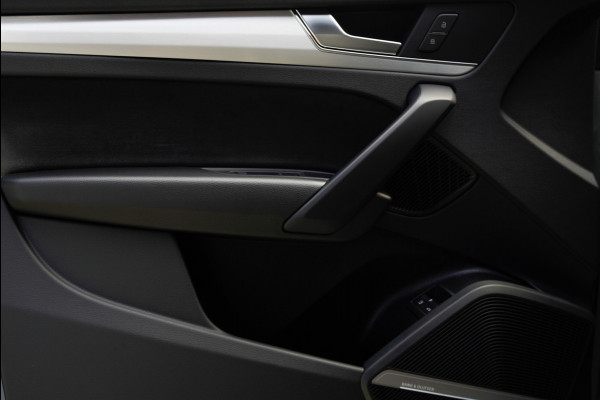 Audi Q5 55 TFSI e PlugIn S-Line Panodak Virtual Leer B&O PDC Navi Elektra. achterklep Leer Climate voor en achter 360° Zwarte binnenhemel Camera 20” LM velgen BTW auto