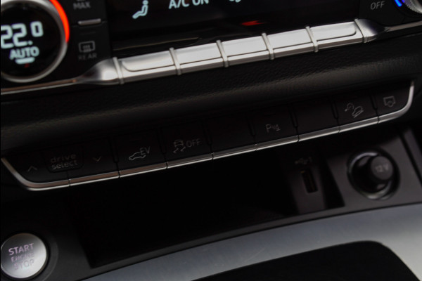 Audi Q5 55 TFSI e PlugIn S-Line Panodak Virtual Leer B&O PDC Navi Elektra. achterklep Leer Climate voor en achter 360° Zwarte binnenhemel Camera 20” LM velgen BTW auto