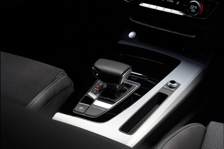 Audi Q5 55 TFSI e PlugIn S-Line Panodak Virtual Leer B&O PDC Navi Elektra. achterklep Leer Climate voor en achter 360° Zwarte binnenhemel Camera 20” LM velgen BTW auto