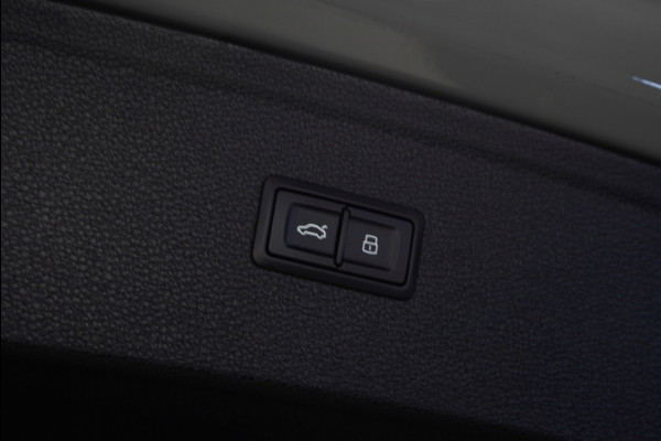 Audi Q5 55 TFSI e PlugIn S-Line Panodak Virtual Leer B&O PDC Navi Elektra. achterklep Leer Climate voor en achter 360° Zwarte binnenhemel Camera 20” LM velgen BTW auto