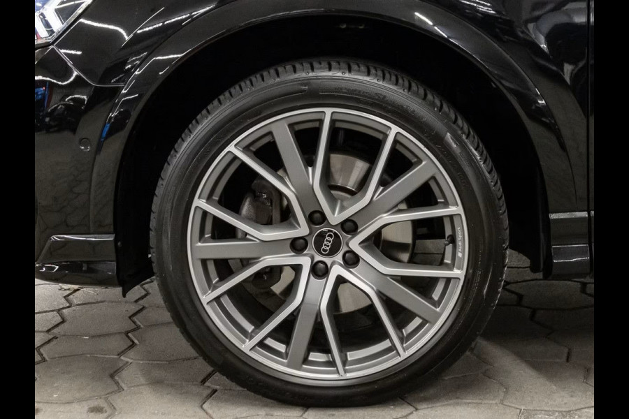 Audi Q3 45 TFSI e S-LINE ** LED, VIRTUAL, LEDER, TREKH, ADAPT. CRUISE, SONOS SOUND, 20-inch LMV ** 1e EIG - UNFALLFREI ** ** INFORMEER OOK NAAR ONZE AANTREKKELIJKE FINANCIAL-LEASE TARIEVEN **