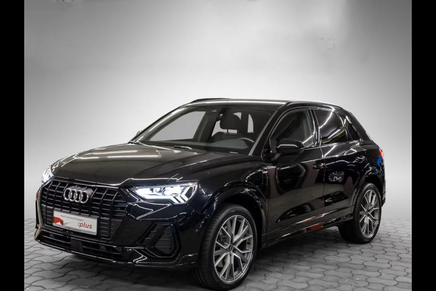 Audi Q3 45 TFSI e S-LINE ** LED, VIRTUAL, LEDER, TREKH, ADAPT. CRUISE, SONOS SOUND, 20-inch LMV ** 1e EIG - UNFALLFREI ** ** INFORMEER OOK NAAR ONZE AANTREKKELIJKE FINANCIAL-LEASE TARIEVEN **