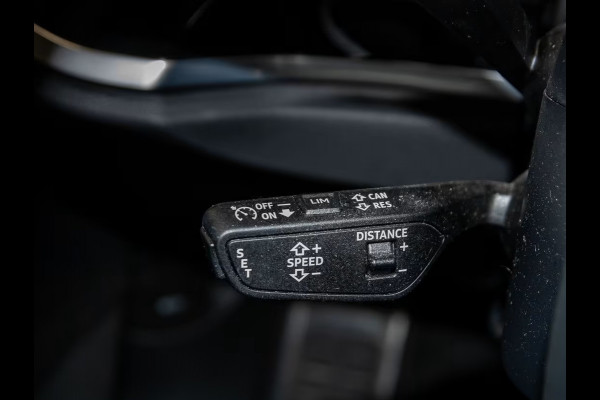 Audi Q3 45 TFSI e S-LINE ** LED, VIRTUAL, LEDER, TREKH, ADAPT. CRUISE, SONOS SOUND, 20-inch LMV ** 1e EIG - UNFALLFREI ** ** INFORMEER OOK NAAR ONZE AANTREKKELIJKE FINANCIAL-LEASE TARIEVEN **