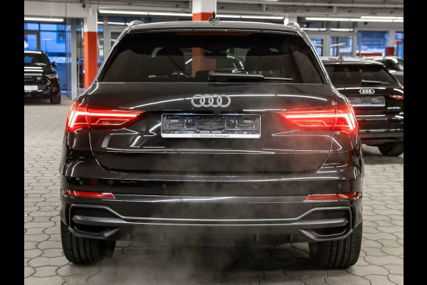 Audi Q3 45 TFSI e S-LINE ** LED, VIRTUAL, LEDER, TREKH, ADAPT. CRUISE, SONOS SOUND, 20-inch LMV ** 1e EIG - UNFALLFREI ** ** INFORMEER OOK NAAR ONZE AANTREKKELIJKE FINANCIAL-LEASE TARIEVEN **