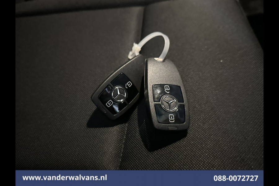 Mercedes-Benz Sprinter 317 CDI 170pk L3H2 Euro6 Airco | Camera | Apple Carplay | Cruisecontrol Android Auto, Stoelverwarming, Parkeersensoren, Bijrijdersbank, 3500kg Trekhaak, Chauffeursstoel