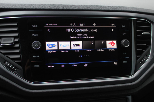 Volkswagen T-Roc Cabrio 1.5 TSI R-Line 47.055 km! / Navigatie / Parkeerhulp V+A / 19'' / Keyless / ACC / DAB / Stoelverwarming