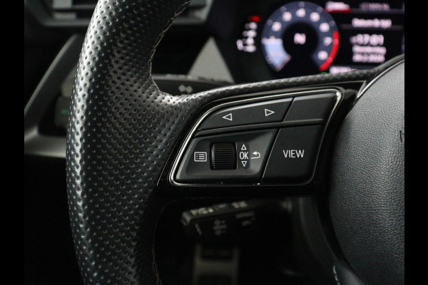 Audi A3 30 TFSI S edition | Sportstoelen | Carplay | Virtual Cockpit | Half leder | Climate control | Full LED | Cruise control | Parkeerhulp | Audi Sound | Getint glas