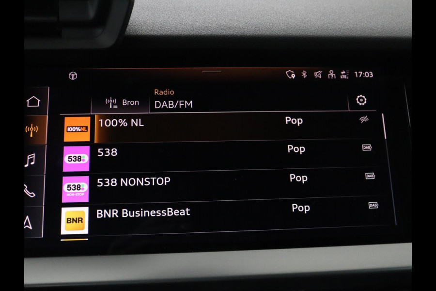 Audi A3 30 TFSI S edition | Sportstoelen | Carplay | Virtual Cockpit | Half leder | Climate control | Full LED | Cruise control | Parkeerhulp | Audi Sound | Getint glas